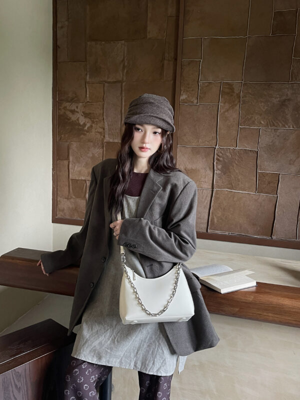 Sleek Crescent Chain Shoulder Bag